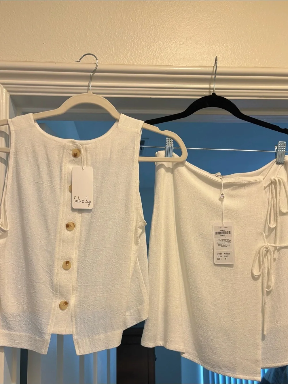 NWT Sleeveless White Button-Front Top (XS) and Matching Skirt (S) - Picture 1 of 6
